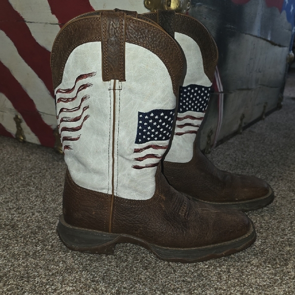 Durango Shoes - Womens 11" Flag Embroidery Bay Brown Boots Distressed Flag